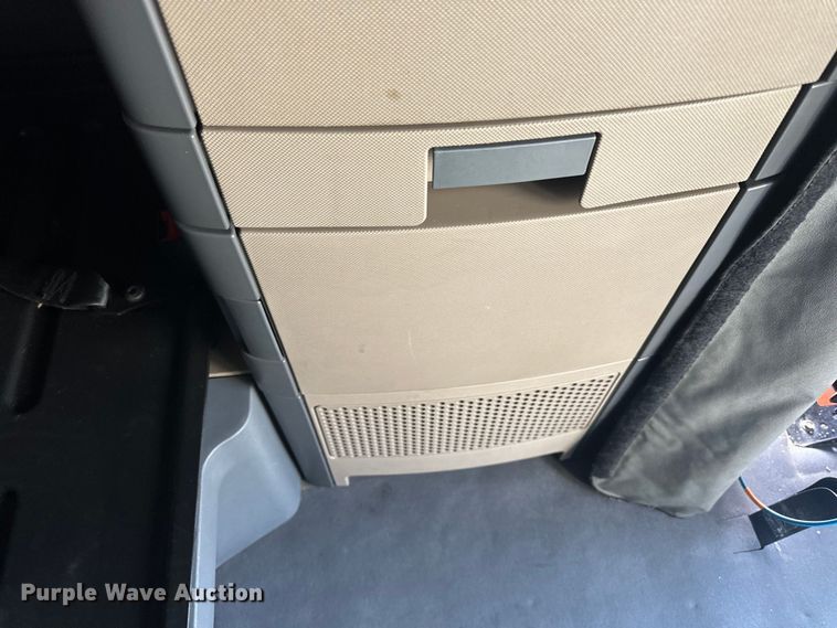 image for item LR9469 2017 Freightliner Cascadia semi truck