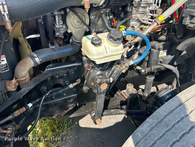 image for item LR9469 2017 Freightliner Cascadia semi truck