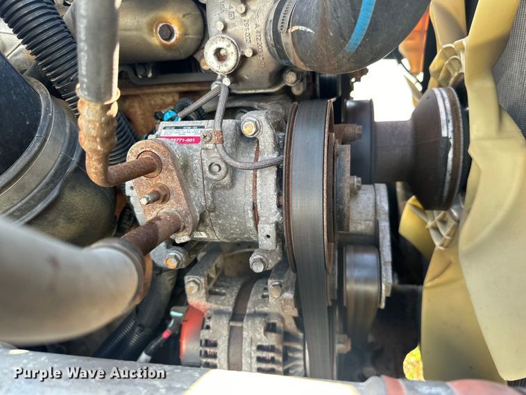 image for item LR9469 2017 Freightliner Cascadia semi truck