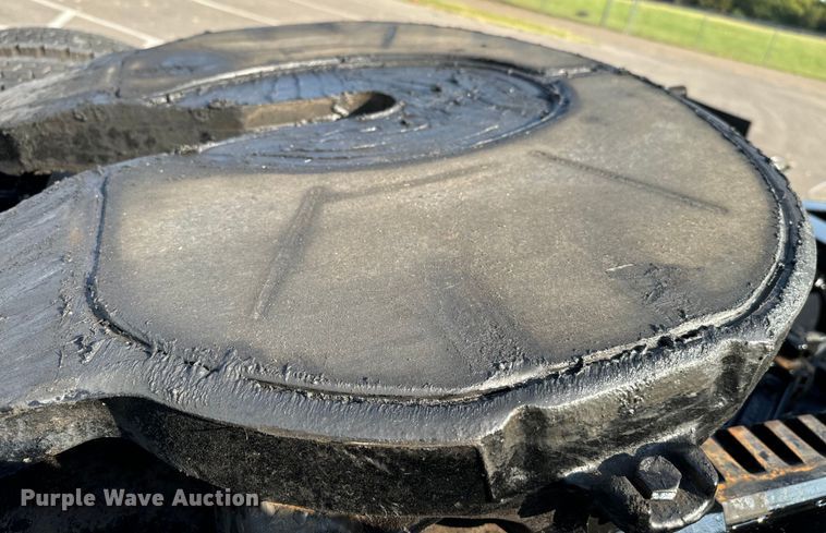 image for item NQ9754 2022 Kenworth W900 semi truck