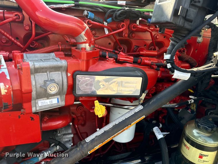 image for item NQ9754 2022 Kenworth W900 semi truck