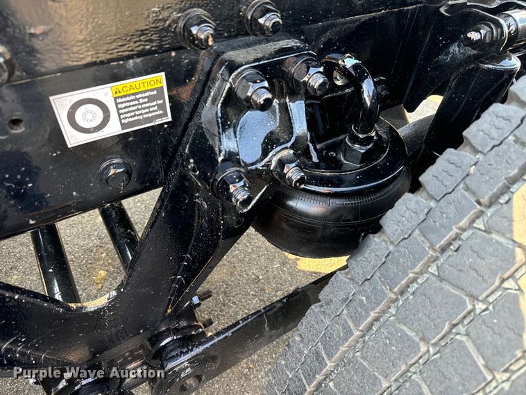 image for item NQ9754 2022 Kenworth W900 semi truck