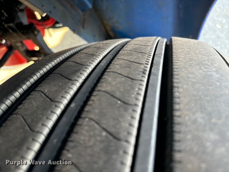 image for item NQ9754 2022 Kenworth W900 semi truck