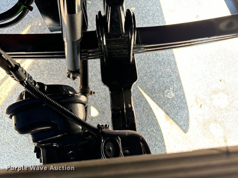 image for item NQ9754 2022 Kenworth W900 semi truck