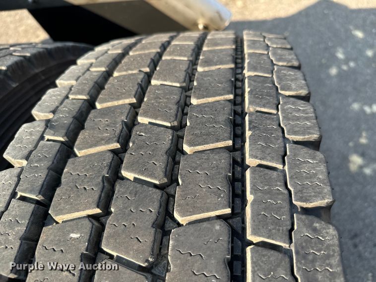 image for item NQ9754 2022 Kenworth W900 semi truck