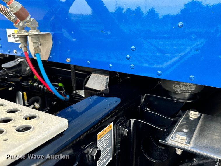 image for item NQ9756 2022 Kenworth W900 semi truck