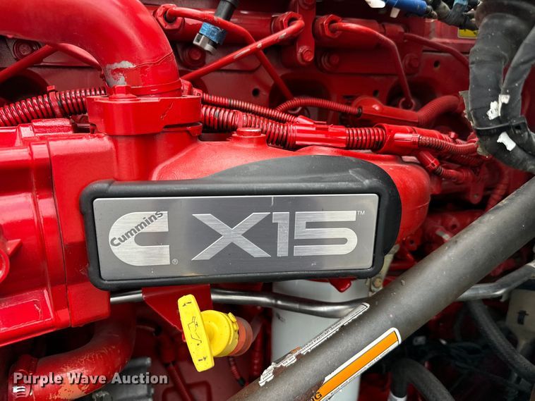 image for item NQ9756 2022 Kenworth W900 semi truck