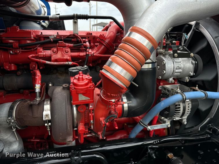 image for item NQ9756 2022 Kenworth W900 semi truck