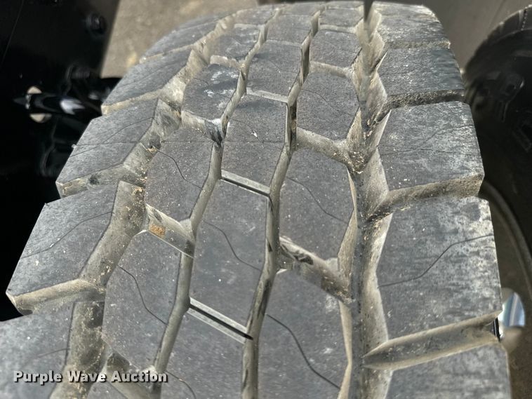 image for item NQ9756 2022 Kenworth W900 semi truck