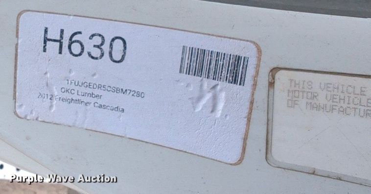 image for item NW9665 2012 Freightliner Cascadia semi truck