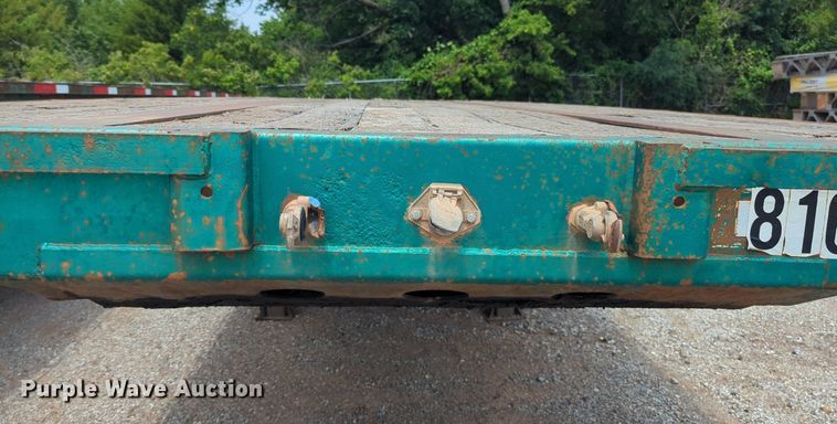 image for item NW9666 1993 Fontaine FTW-5-8048SLAW flatbed trailer