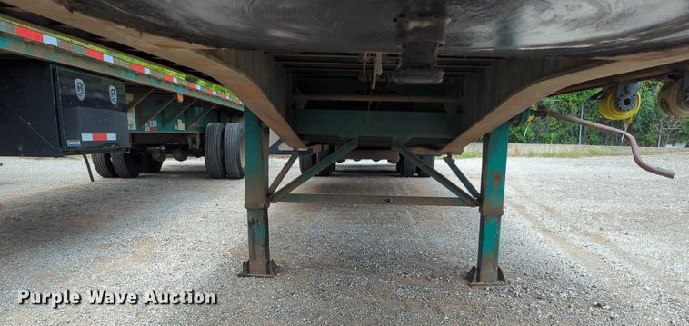 image for item NW9666 1993 Fontaine FTW-5-8048SLAW flatbed trailer