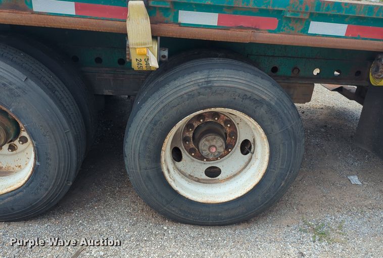 image for item NW9666 1993 Fontaine FTW-5-8048SLAW flatbed trailer