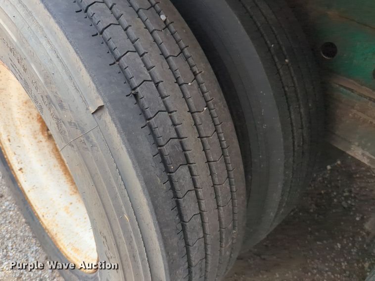 image for item NW9666 1993 Fontaine FTW-5-8048SLAW flatbed trailer