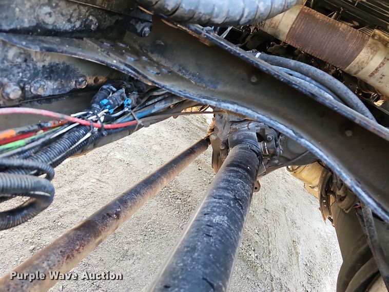 image for item NX9003 2007 Mack  CHN613 semi truck