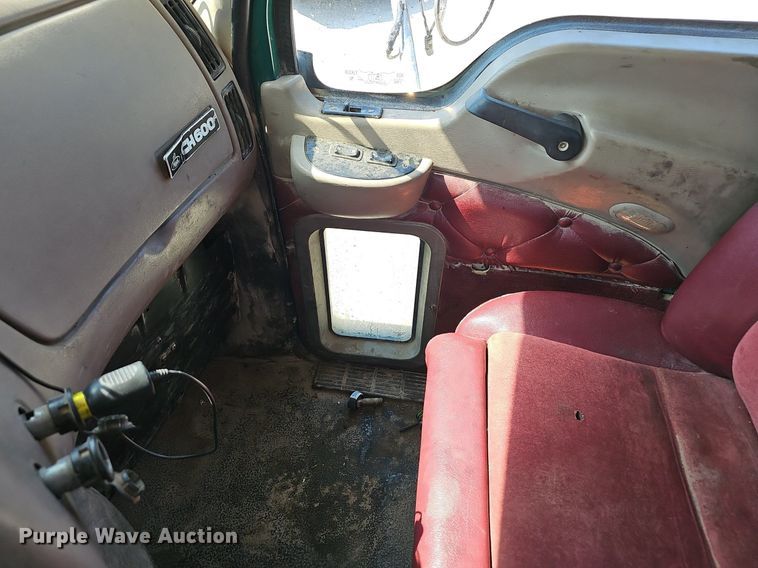 image for item NX9003 2007 Mack  CHN613 semi truck