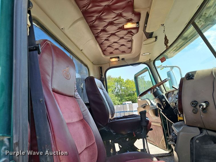 image for item NX9003 2007 Mack  CHN613 semi truck