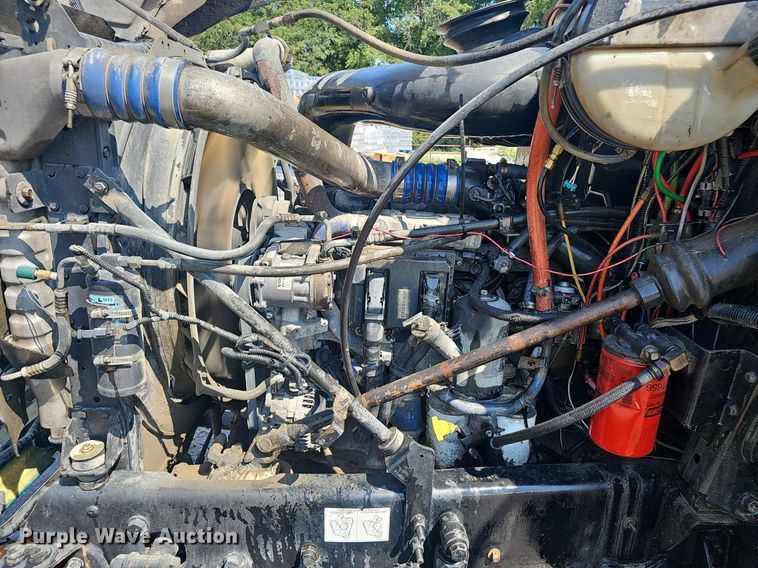 image for item NX9003 2007 Mack  CHN613 semi truck