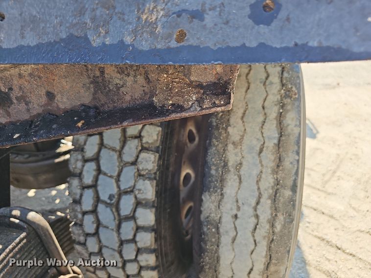 image for item NX9003 2007 Mack  CHN613 semi truck