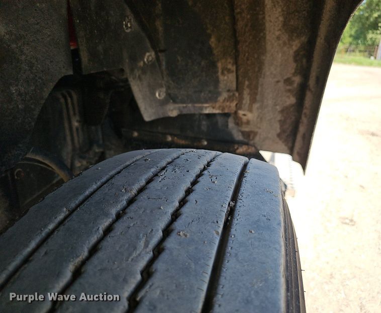 image for item NX9003 2007 Mack  CHN613 semi truck