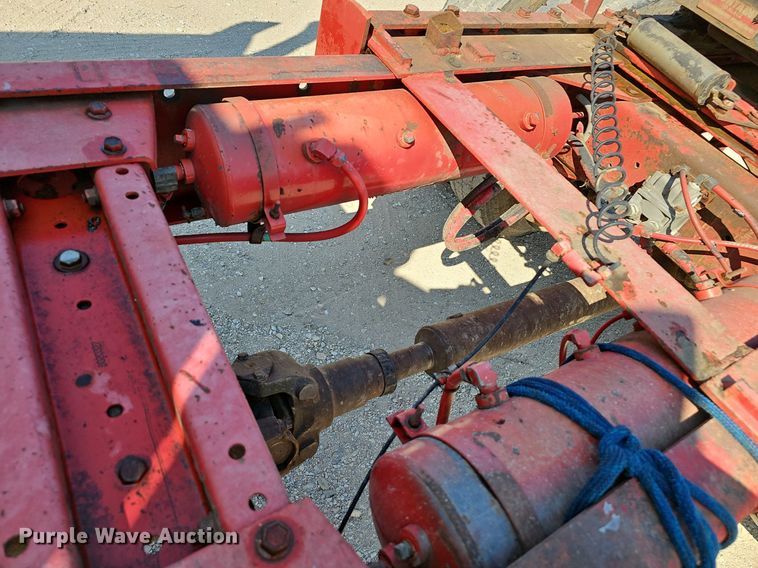 image for item NX9005 1994 White GMC  WIA semi truck