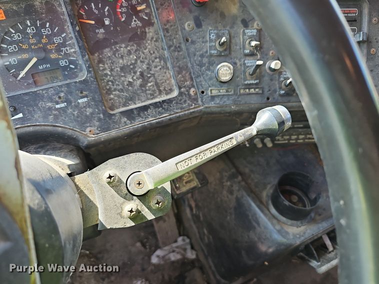 image for item NX9005 1994 White GMC  WIA semi truck