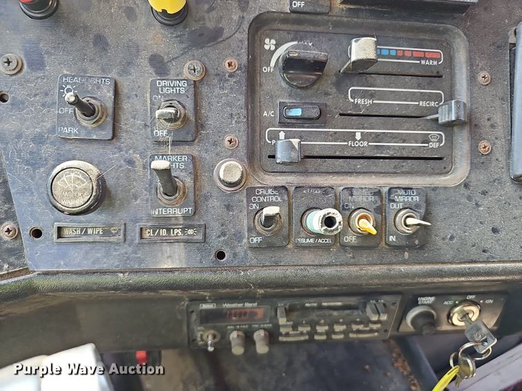 image for item NX9005 1994 White GMC  WIA semi truck