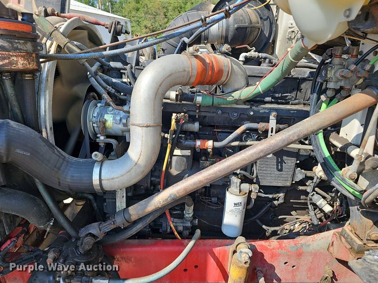 image for item NX9005 1994 White GMC  WIA semi truck