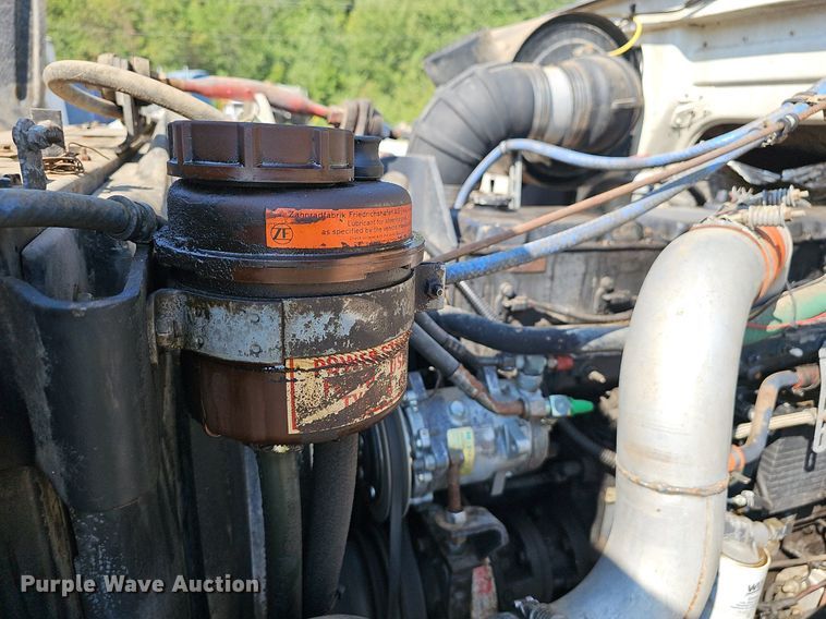 image for item NX9005 1994 White GMC  WIA semi truck