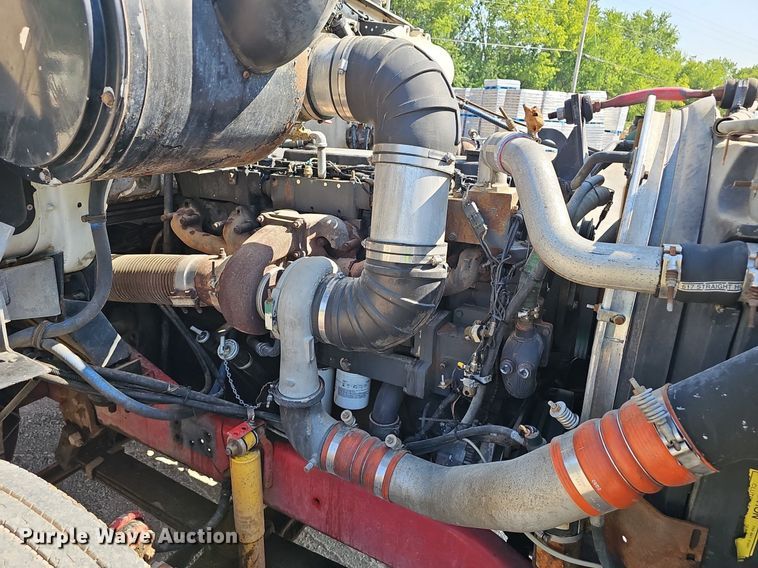 image for item NX9005 1994 White GMC  WIA semi truck