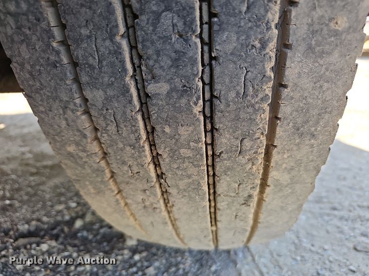 image for item NX9005 1994 White GMC  WIA semi truck