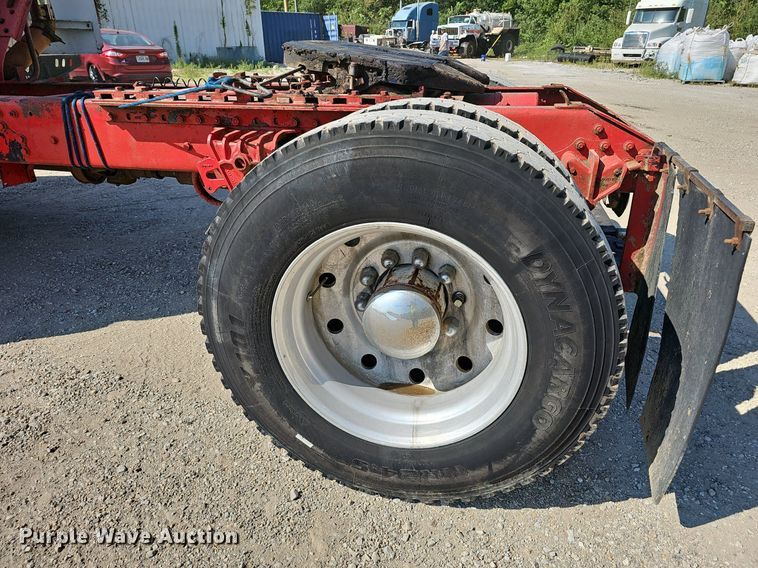 image for item NX9005 1994 White GMC  WIA semi truck