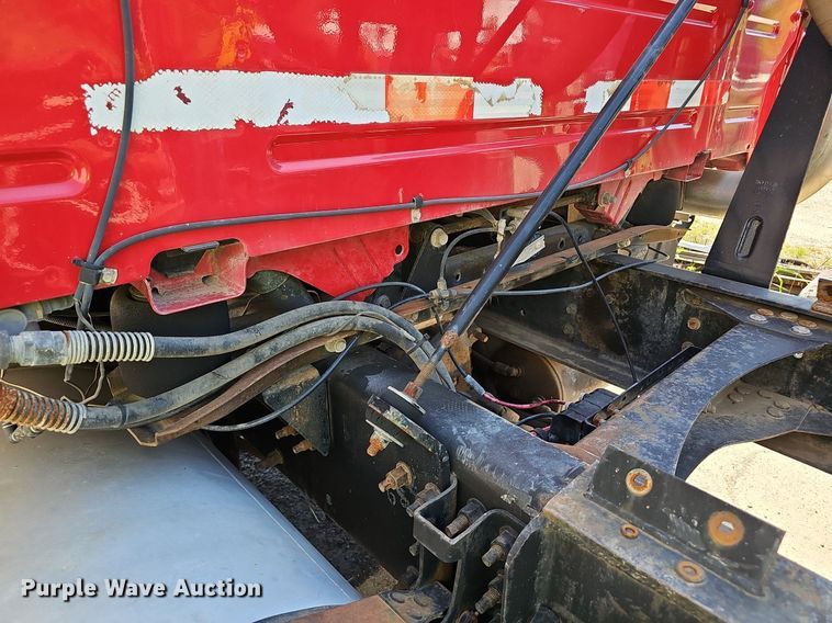 image for item NX9069 2007 Volvo  VHD semi truck