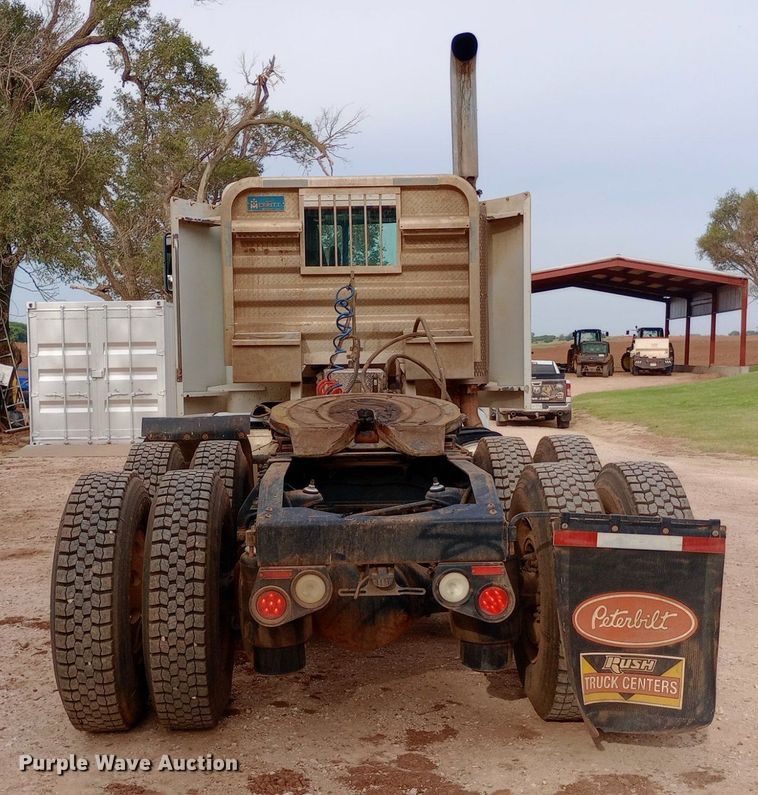 image for item NY9515 2011 Peterbilt 386 semi truck