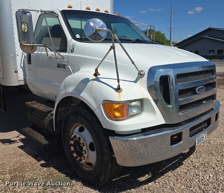 image for item OD9729 2006 Ford F650 Super Duty XL box truck