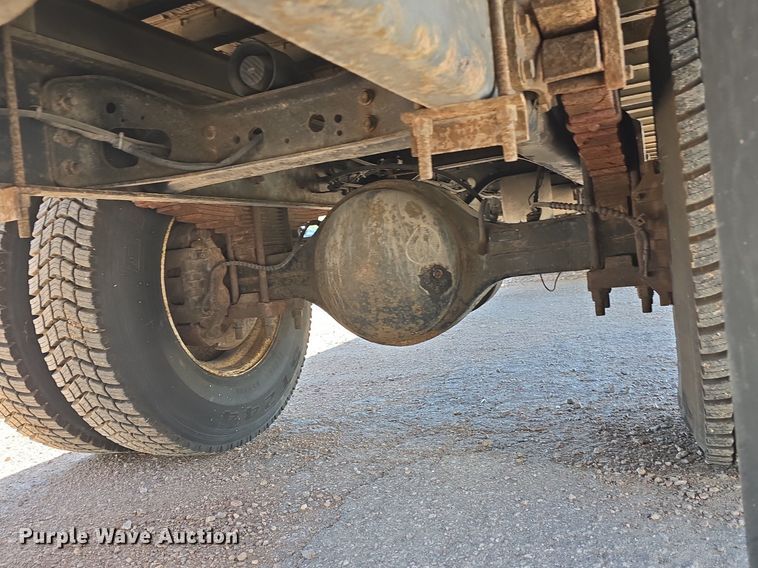 image for item OD9729 2006 Ford F650 Super Duty XL box truck