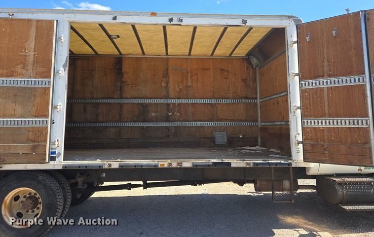 image for item OD9729 2006 Ford F650 Super Duty XL box truck