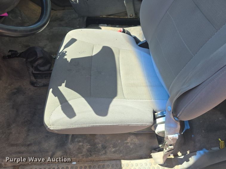 image for item OD9729 2006 Ford F650 Super Duty XL box truck