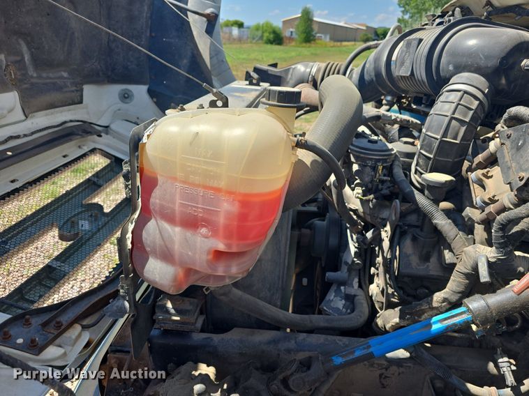 image for item OD9729 2006 Ford F650 Super Duty XL box truck