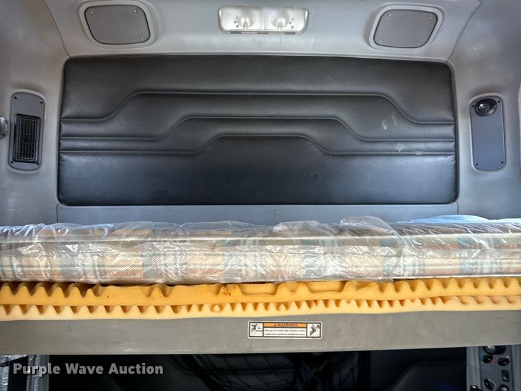 image for item OG9601 2006 Freightliner  Columbia  semi truck