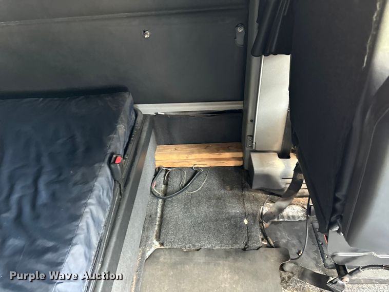 image for item OG9601 2006 Freightliner  Columbia  semi truck