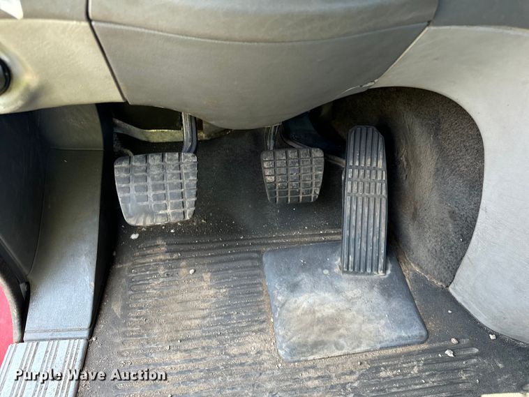 image for item OG9602 2006 Freightliner  semi truck