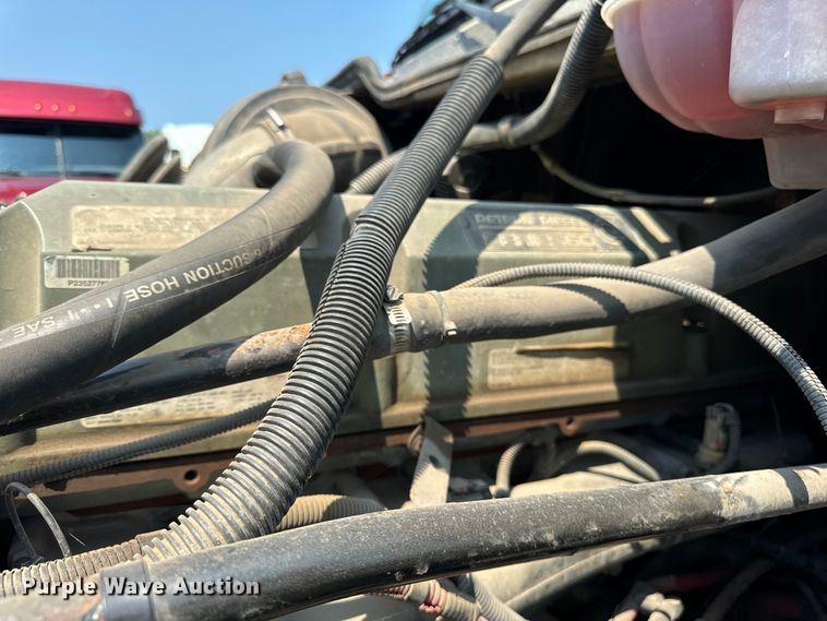 image for item OG9602 2006 Freightliner  semi truck