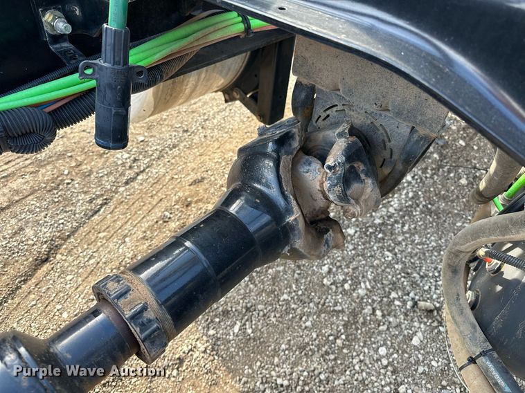 image for item OM9794 2016 Caterpillar  CT660S semi truck