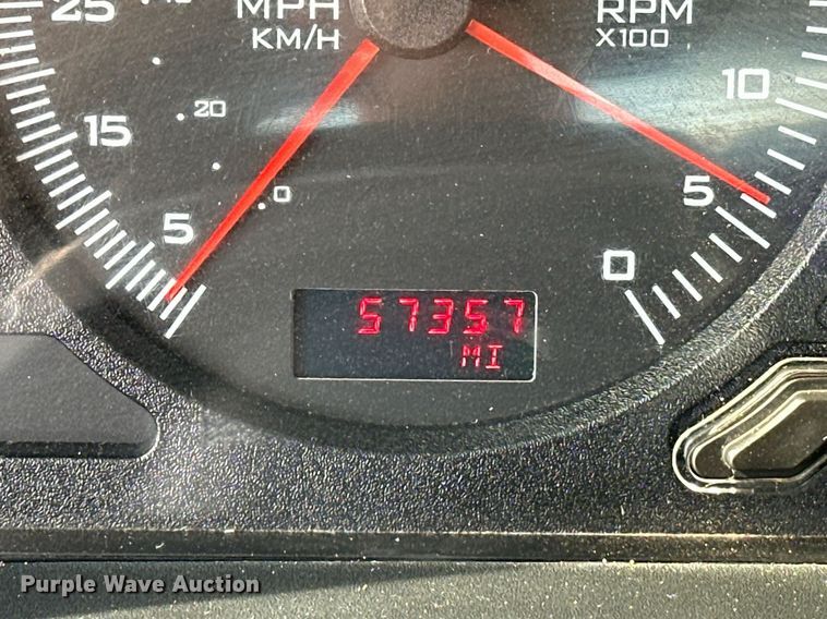 image for item OM9794 2016 Caterpillar  CT660S semi truck