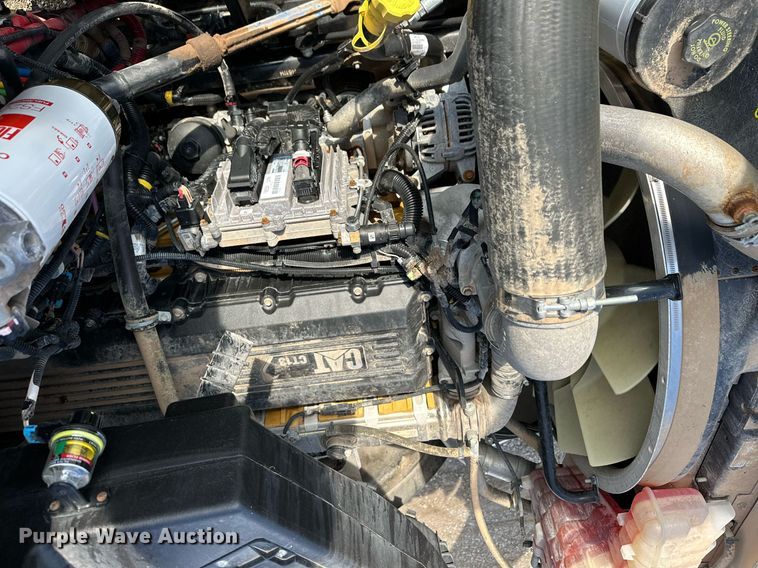 image for item OM9794 2016 Caterpillar  CT660S semi truck