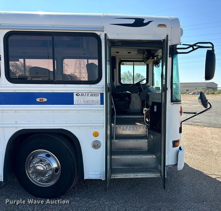 image for item DD3226 2005 Blue Bird school bus