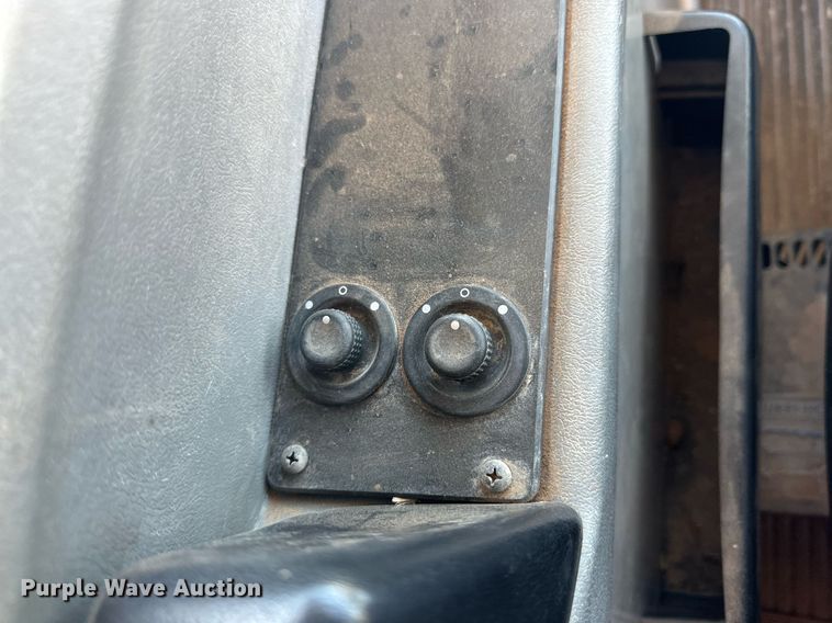 image for item DD3226 2005 Blue Bird school bus