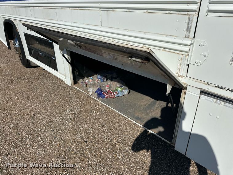 image for item DD3226 2005 Blue Bird school bus