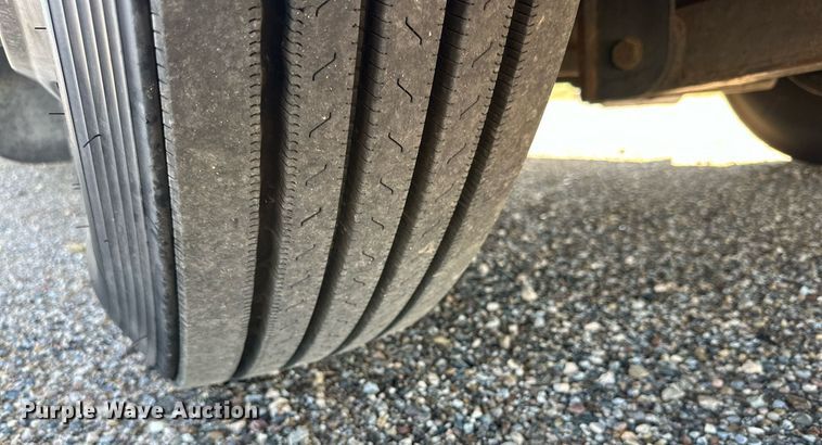 image for item DD3226 2005 Blue Bird school bus